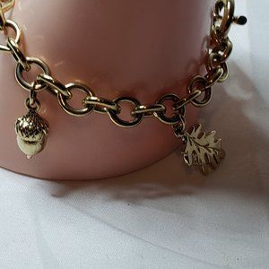 Gold tone 4 Charm Toggle Bracelet Size  71\5"
